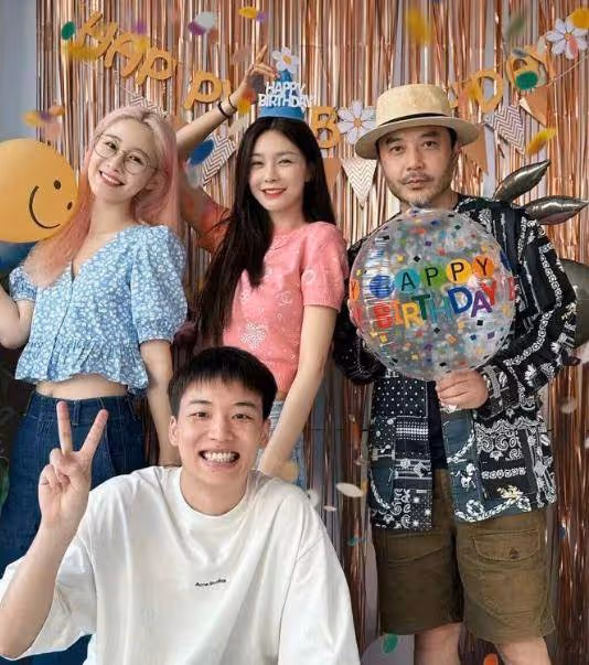 沈夢辰34歲生日會現場,汪涵楊迪梁田現身捧場,未見丈夫杜海濤