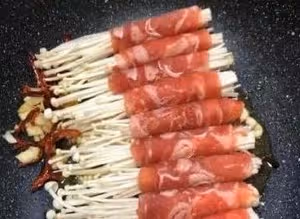 好吃到舔盤的肥牛金針菇卷