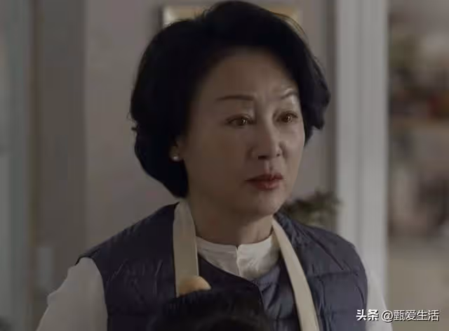 我坐三個小時車去給孫子過生日,進門看到飯菜後愣了,摔門就走!