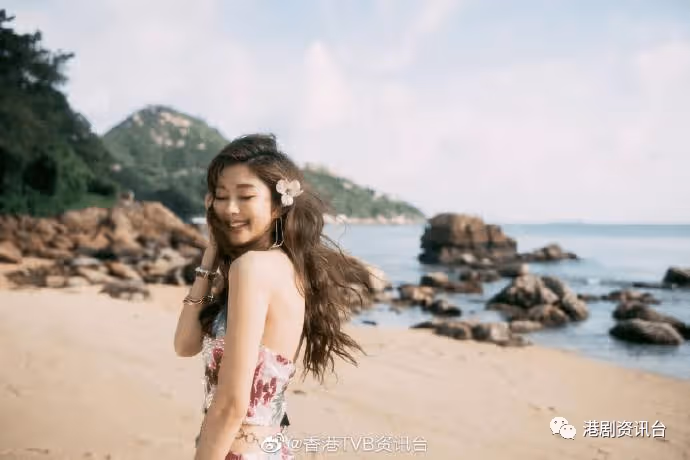 林夏薇開劇沒偷懶操Fit曬纖腰！岑麗香化身最靚美人魚