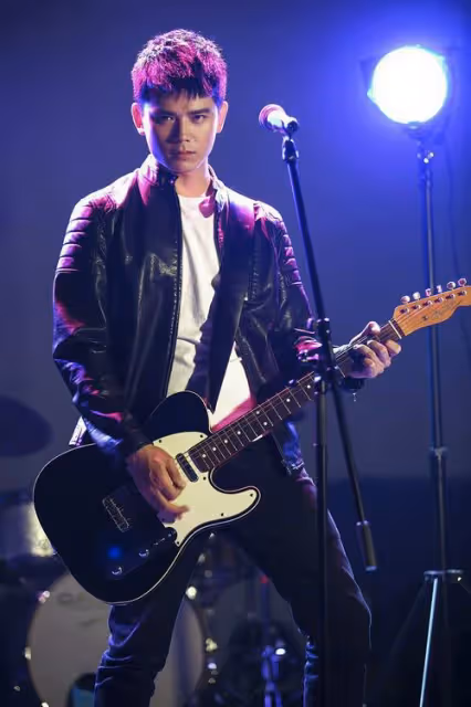 36歲知名歌手疑因黑色素瘤突病逝!5月露面精神佳,結婚生子僅1年