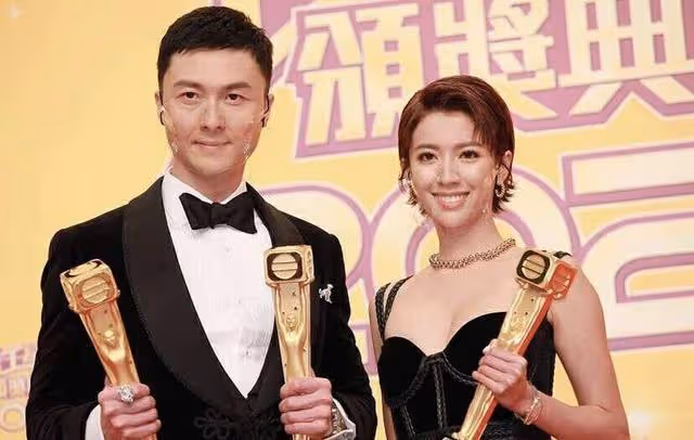 擔心！TVB視後現身葬禮腿上現大片淤青，曾與人夫傳緋聞口碑下滑