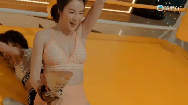 大結局雷人!TVB眾女星上演低胸摔跤!網友:日本綜藝既視感