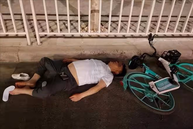 「大哥別傷害我!我配合!」遇劫匪,女子主動獻身,如何定性?