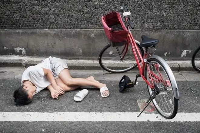 「大哥別傷害我!我配合!」遇劫匪,女子主動獻身,如何定性?