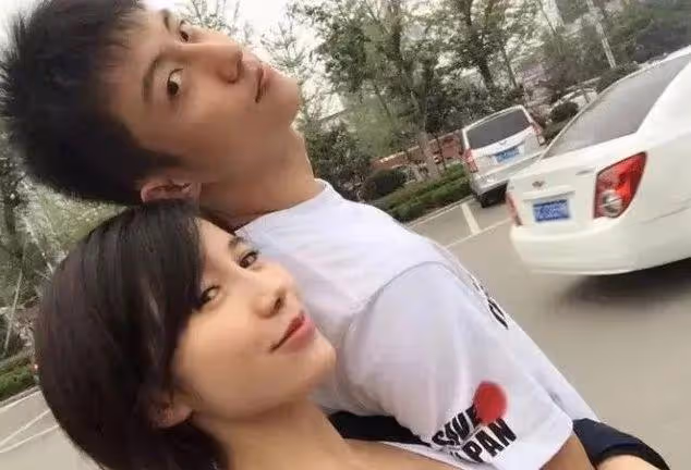 黃景瑜王雨馨離婚證曝光,狗仔稱女方多次流產,以後恐難生育