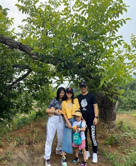 章子怡穿衣從沒讓人失望過,不管是私服還是工作服,都賊有魅力
