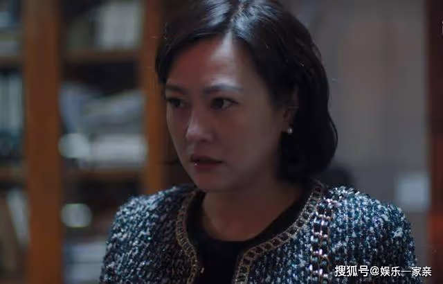 《熟年》面容憔悴,身材臃腫的郝蕾,憑藉氣質還原了中年女性的美