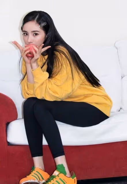 有一種私服叫姐姐「露腳踝」,腿型又細又長,配各種單品不出錯