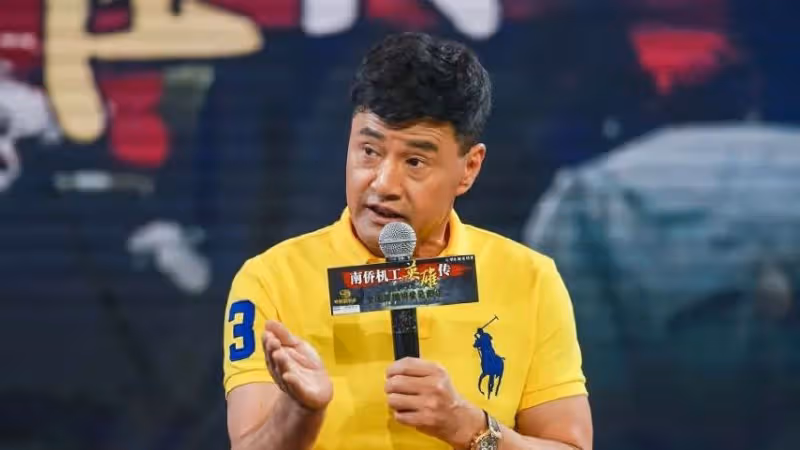64歲老戲骨官宣離婚！沒緋聞、沒劈腿，為何妻子執意要離開呢？