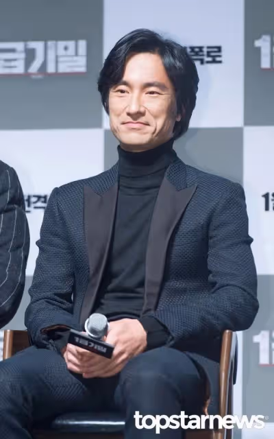 他10年無名期打工為生,出演熱門韓劇爆火,坐地鐵擔心被認出挨罵