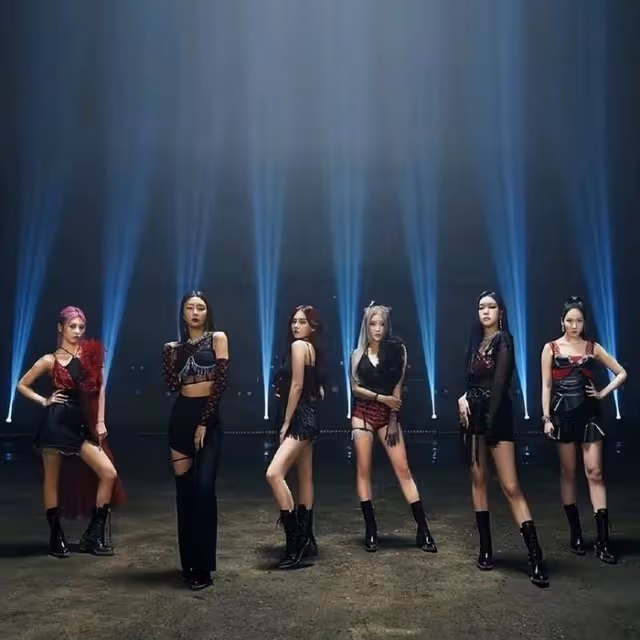 她是單曲MV播放量6億次的主角,沒有經紀人,自己開車參加選秀