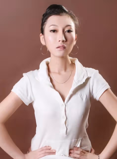 王大治夫婦看房被偶遇,女兒正面照首曝光,顏值不輸董潔兒子!