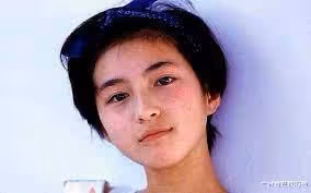 慈善公益和演藝事業齊頭並進,多才多藝的金牛座女神廣末涼子
