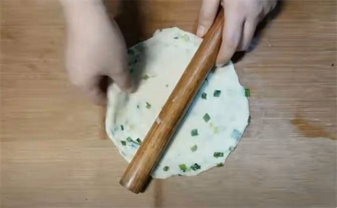 蔥花餅最簡單的做法，學會這個技巧，3分鐘一張，柔軟又勁道