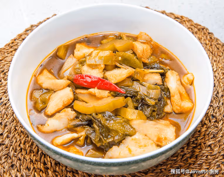 天熱沒胃口，試試這5道菜，解饞開胃做法簡單，照著做吃飯香