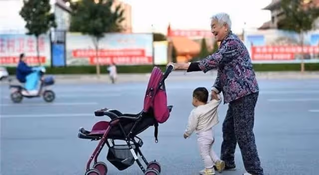 我家的網絡關掉後,蹭網的鄰居「炸」了,命令我馬上打開