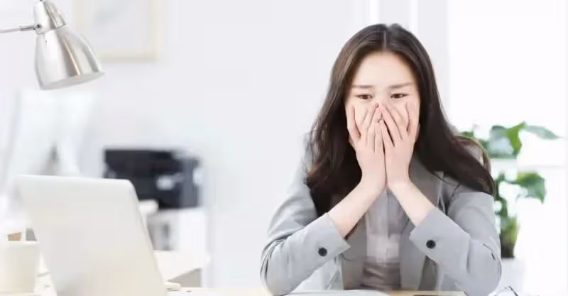 同事蹭了我一年的車，一場暴風雨讓我看清她的嘴臉，我決定反擊