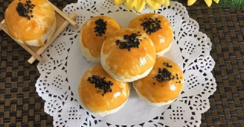 超市裡買的的蛋黃酥做法原來這麼簡單，自己在家也可以做