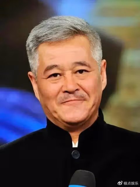 趙本山兒子公司開業趙家班雲集,50輛勞斯萊斯開道,隨禮880萬惹爭議