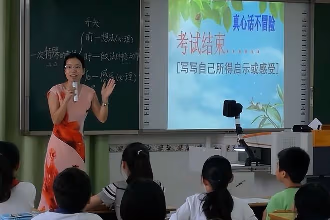 13歲學生因未完成作業，屁股被老師打開了花！警察：不違法