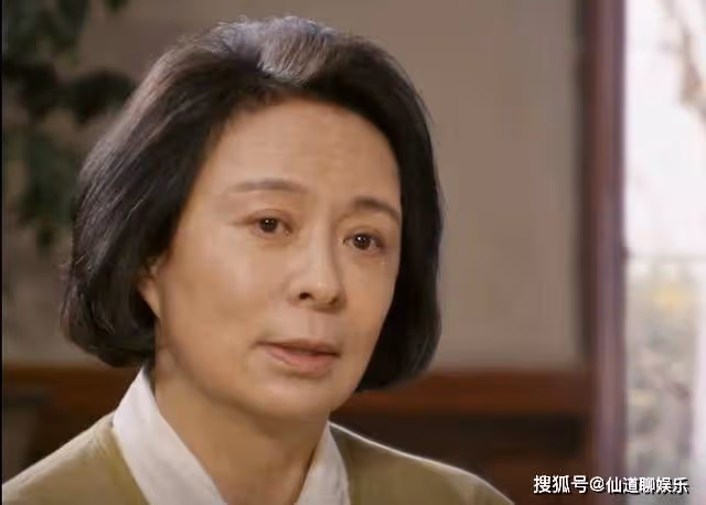 《夢中的那片海》賀紅玲在葉家委屈度日,曉梅開導,紅玲提出分手
