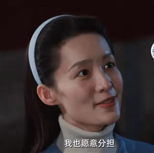 《夢中的那片海》:肖戰李沁吻戲突然停了,網友急壞了