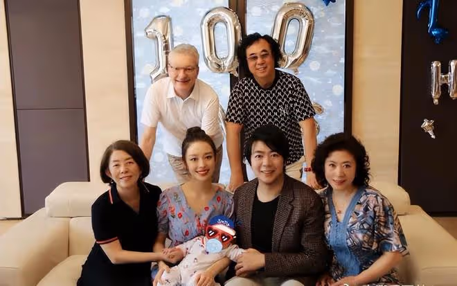 郎朗曬全家福慶41歲生日,2歲兒子久違出鏡,祖孫三代同框超有愛