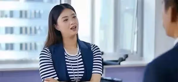 看臉絕美,看體格虎背熊腰,這6位女明星的大骨架太不懂事了