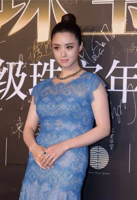 看臉絕美,看體格虎背熊腰,這6位女明星的大骨架太不懂事了