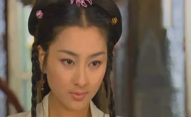 看臉絕美,看體格虎背熊腰,這6位女明星的大骨架太不懂事了