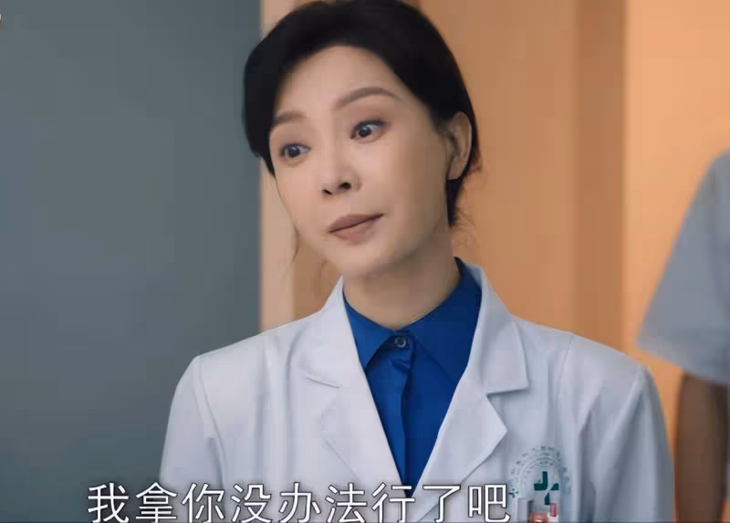 劉詩詩久違露面被說撞臉陳數 網友:人淡如菊怎麼跑去整容了