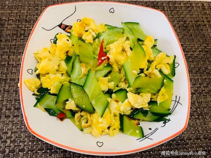 夏天多吃5種「鹼性菜」,緩解疲勞,越吃越健康,安穩過夏天