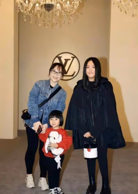 王詩齡氣質大變!才12歲就變成熟,穿炫富造型意外比李湘更順眼