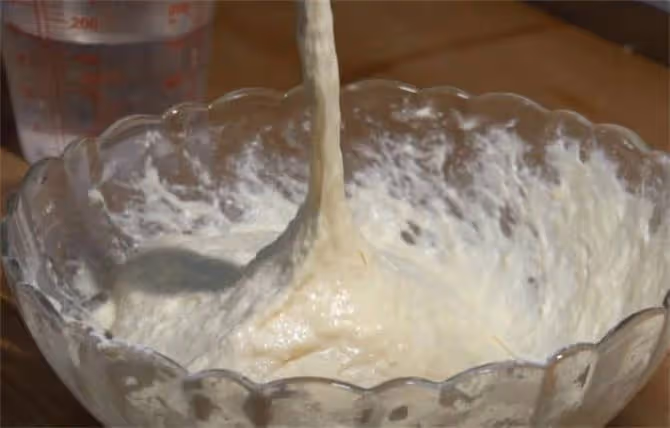 2碗麵粉1碗水,媽媽獨家烙餅秘訣,30秒1張,柔軟筋道又好吃