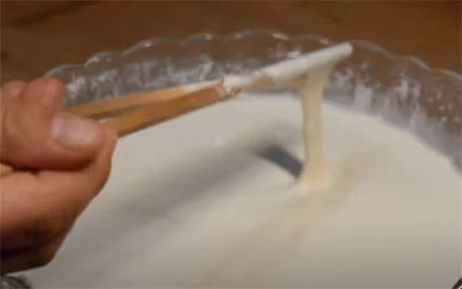 2碗麵粉1碗水,媽媽獨家烙餅秘訣,30秒1張,柔軟筋道又好吃