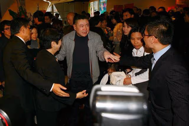 劉鑾雄曾開發布會澄清早年的謠言？甘比手段厲害，上位史很勵志！