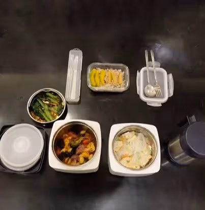劉德華61歲依舊凍齡,不喝冷飲、長期茹素,6個飲食習慣公開