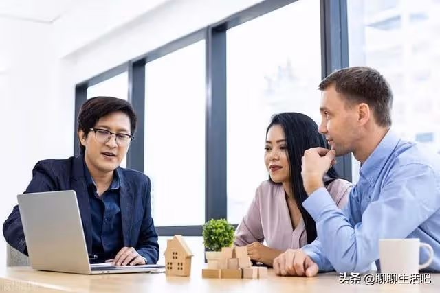 我60歲,再婚後,以為找到了幸福,沒想到落入溫柔陷阱,後悔不已