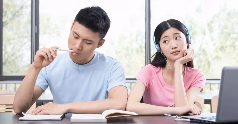 供男友讀書6年，他轉身娶了別人，我給他婚禮送上一份特別的禮物