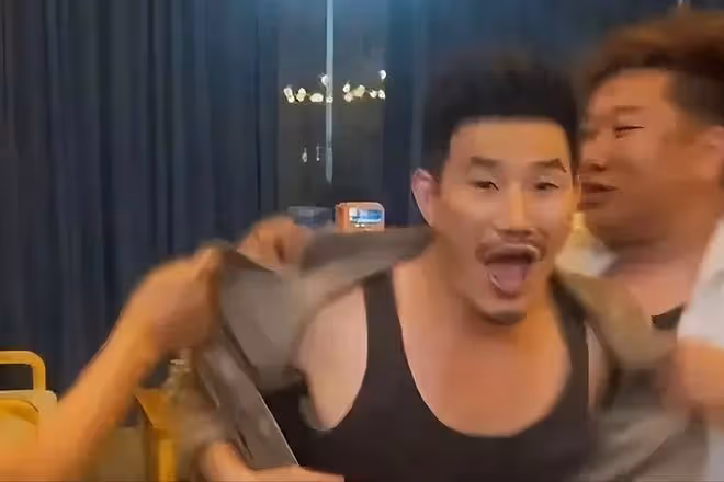 因形象不佳,製片方要求導演刪除演員謝孟偉戲份,怕影響電影票房
