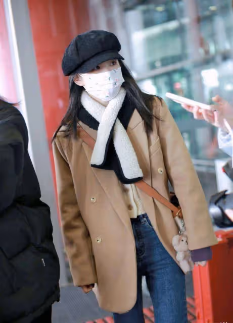 徐夢潔的私服深得我心,穿搭時尚還不失少女感,學生黨可以借鑑