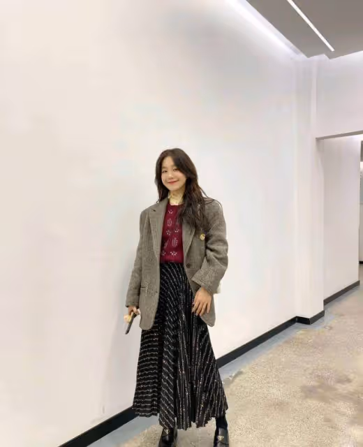 徐夢潔的私服深得我心,穿搭時尚還不失少女感,學生黨可以借鑑