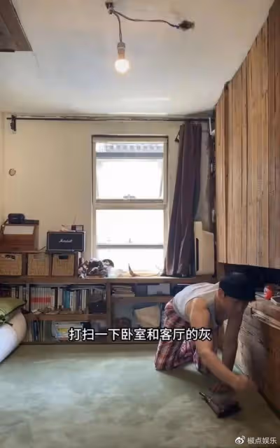 北漂10年存款只有5位數,住10平米房無空調,苦中作樂兔子相伴
