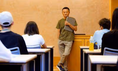馬云：近況曝光，曝在日本當老師已經開課，時隔多年再次走上講台