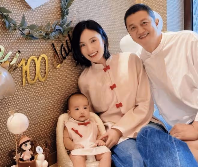 夫妻一起撈金?海哈金喜首開直播,李亞鵬成榜一大哥,滿屏刷王菲