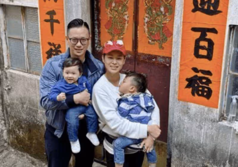 盤點女星們的新年私服,baby與楊冪撞衫都好美,胡杏兒穿出阿姨味