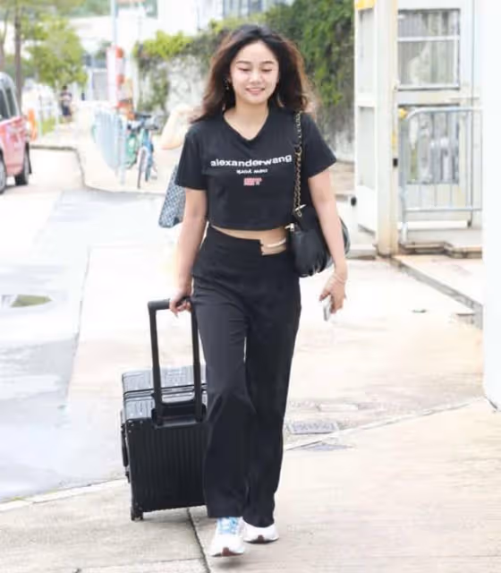 2023年港姐第二輪面試來了!老師扎堆參賽,21歲江蘇美女成熱門