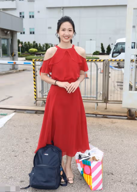 2023年港姐第二輪面試來了!老師扎堆參賽,21歲江蘇美女成熱門