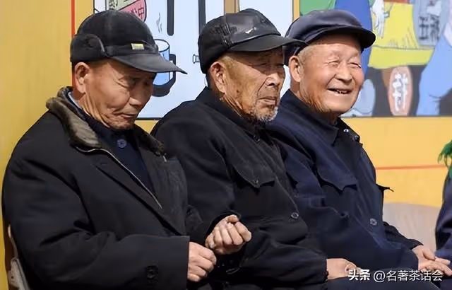 76歲三叔去世,我放下前嫌回老家參加他的葬禮,父親感到很安慰